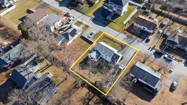 37 Pinewood Ave, Billerica, MA 01821