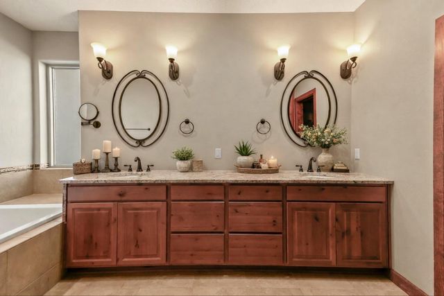 6405 Picardia Place NW, Albuquerque, NM 87120