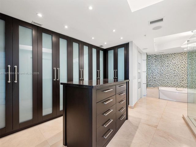 18201 Collins Ave 1209, Sunny Isles Beach, FL 33160