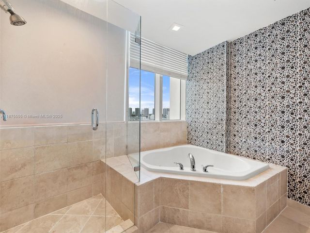 18201 Collins Ave 1209, Sunny Isles Beach, FL 33160