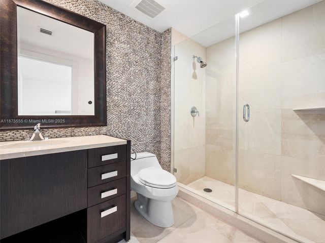 18201 Collins Ave 1209, Sunny Isles Beach, FL 33160