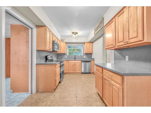 34022 TARBELL Rd, Scappoose, OR 97056