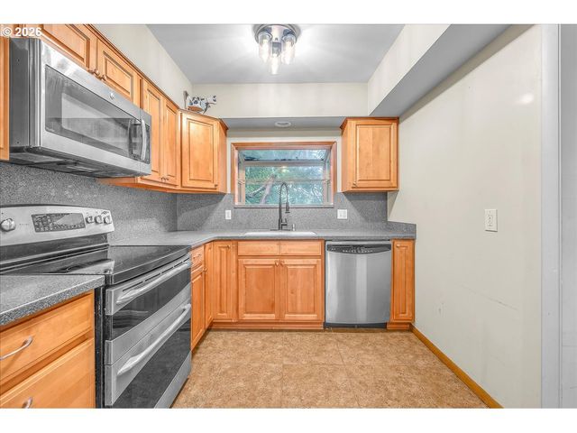 34022 TARBELL Rd, Scappoose, OR 97056