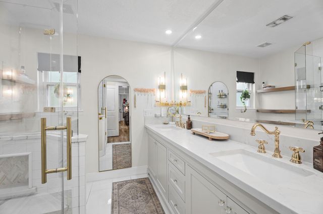 15118 Torry Pines Road, Houston, TX 77062