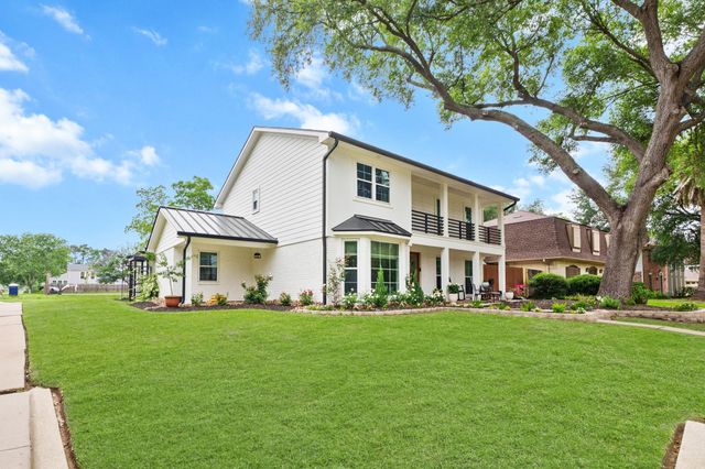 15118 Torry Pines Road, Houston, TX 77062