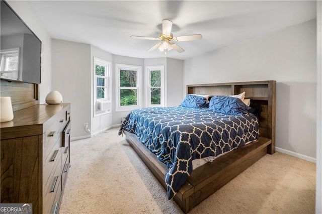 156 Stoneforest Drive, Woodstock, GA 30189