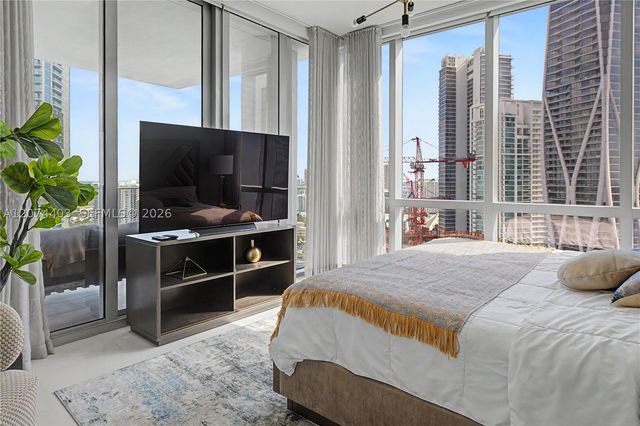 851 NE 1st Ave 3301, Miami, FL 33132