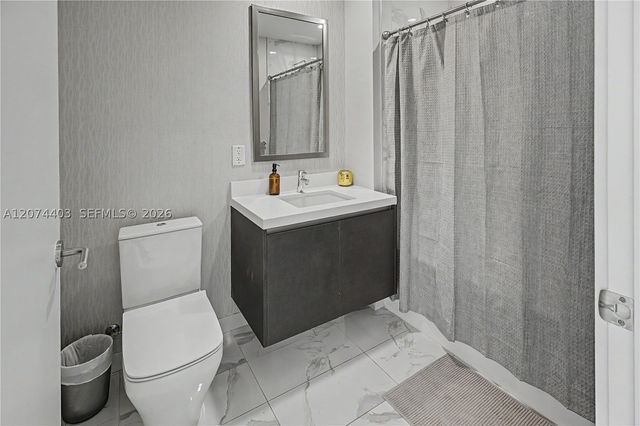 851 NE 1st Ave 3301, Miami, FL 33132
