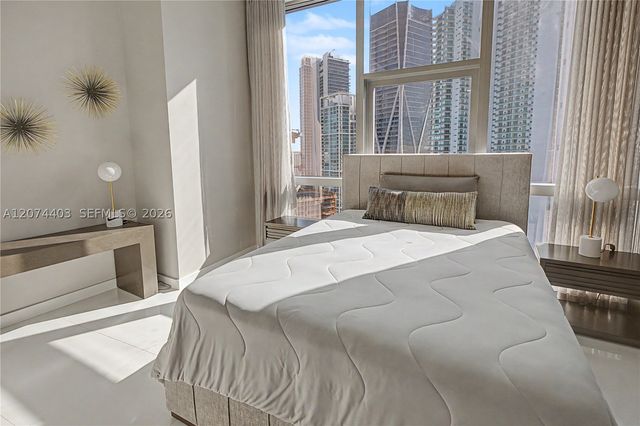 851 NE 1st Ave 3301, Miami, FL 33132