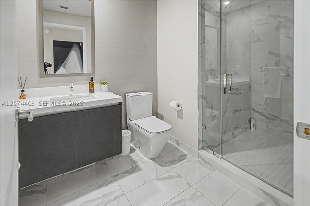 851 NE 1st Ave 3301, Miami, FL 33132