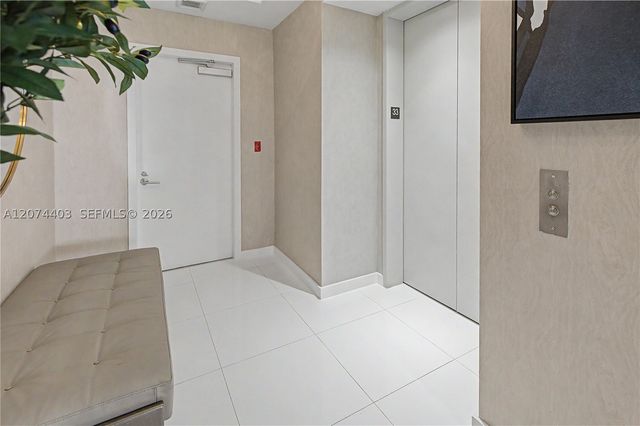 851 NE 1st Ave 3301, Miami, FL 33132