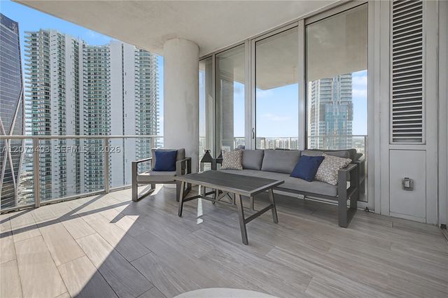 851 NE 1st Ave 3301, Miami, FL 33132