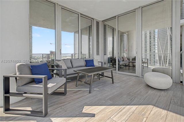 851 NE 1st Ave 3301, Miami, FL 33132