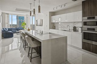 851 NE 1st Ave 3301, Miami, FL 33132