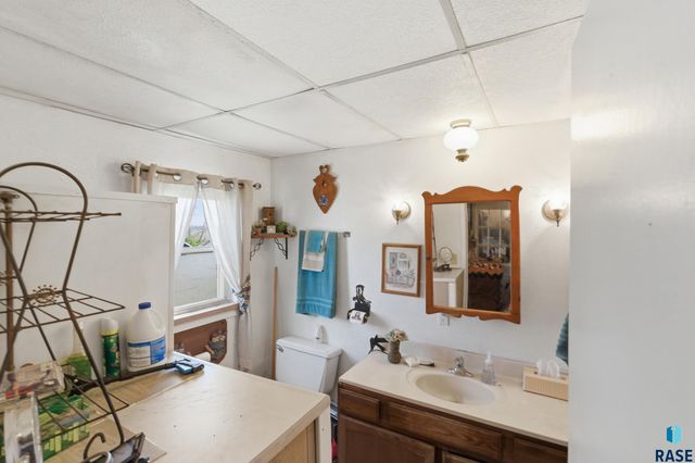 25595 414th Ave Avenue, Mitchell, SD 57301