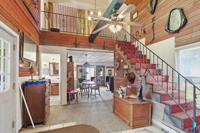 25595 414th Ave Avenue, Mitchell, SD 57301