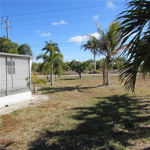 5923 Bomar LN, Bokeelia, FL 33922