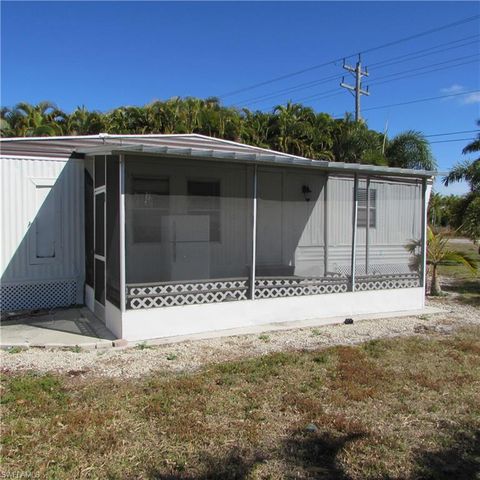 5923 Bomar LN, Bokeelia, FL 33922