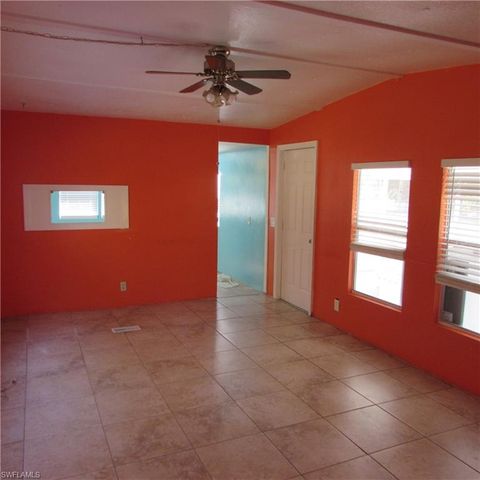 5923 Bomar LN, Bokeelia, FL 33922