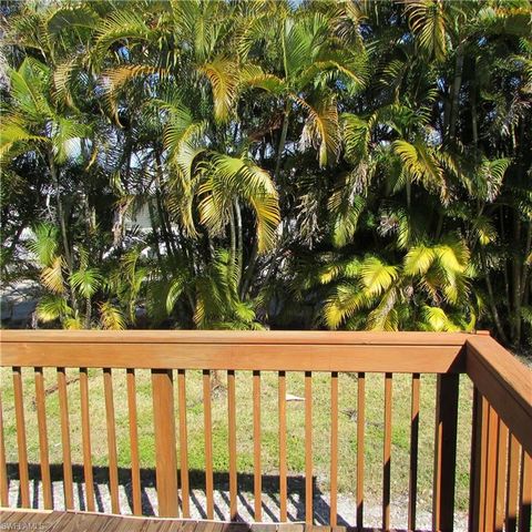 5923 Bomar LN, Bokeelia, FL 33922