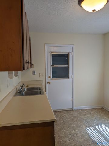 14021 Wyandotte Drive, Huntsville, AL 35803