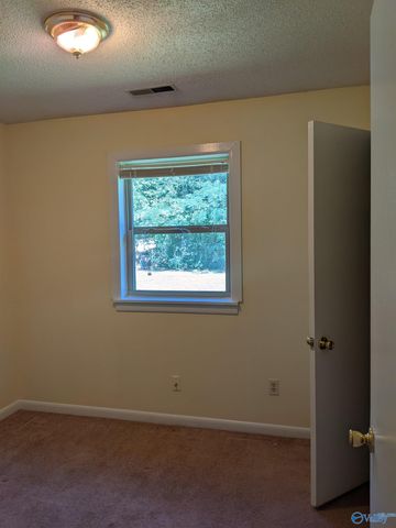 14021 Wyandotte Drive, Huntsville, AL 35803