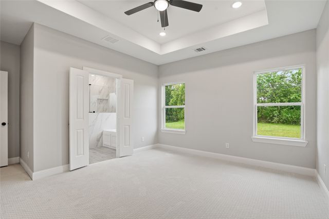 420 E Ball Street, Tom Bean, TX 75491