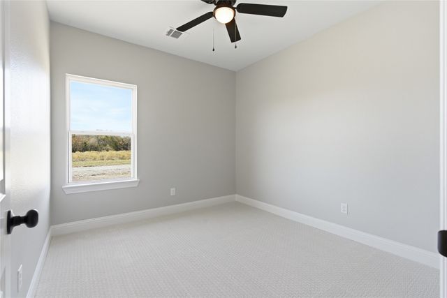 420 E Ball Street, Tom Bean, TX 75491