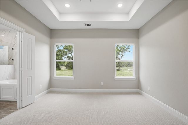 420 E Ball Street, Tom Bean, TX 75491