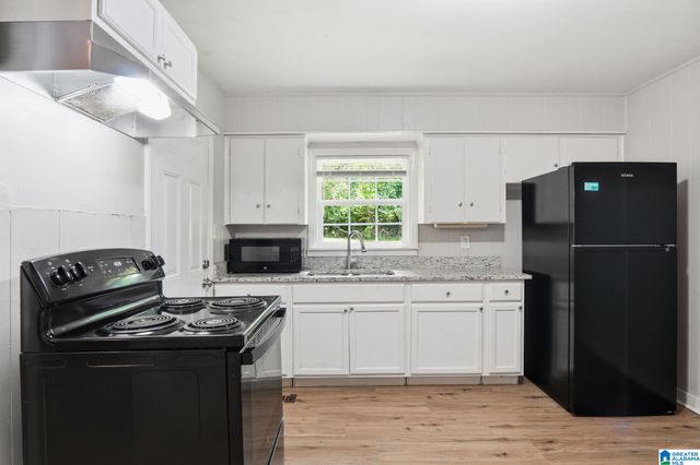 1133 LINWOOD STREET, Birmingham, AL 35215