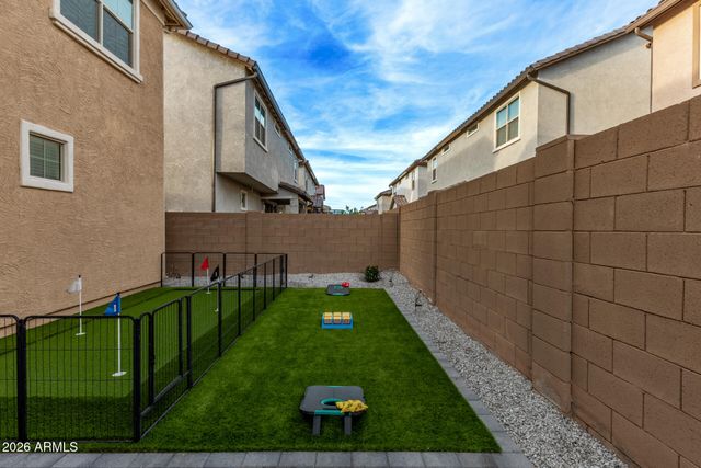 9916 E TEXAS Avenue, Mesa, AZ 85212