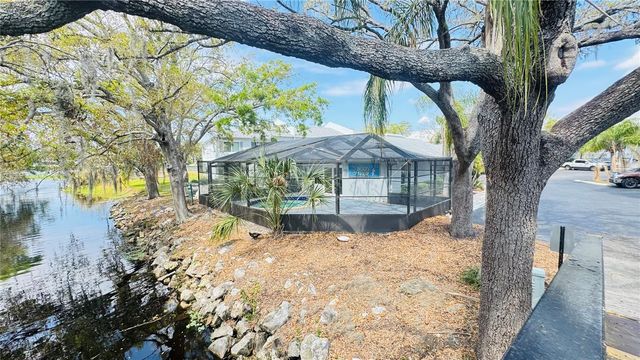 7200 E BANK DRIVE, Tampa, FL 33617