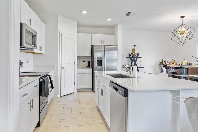 2109 VICTORIOUS FALLS AVENUE, Plant City, FL 33565