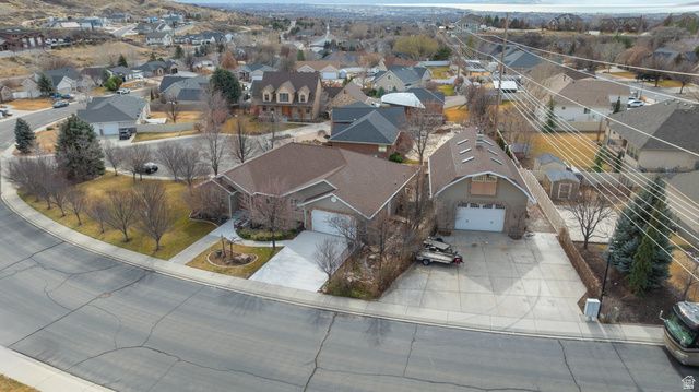 3957 W HONEY LOCUST LN, Cedar Hills, UT 84062