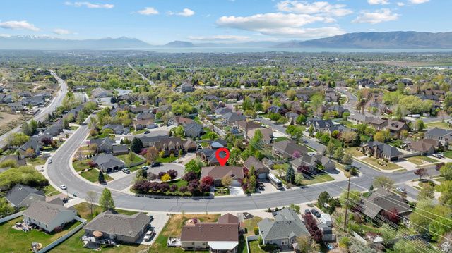 3957 W HONEY LOCUST LN, Cedar Hills, UT 84062