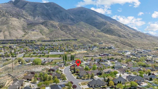 3957 W HONEY LOCUST LN, Cedar Hills, UT 84062