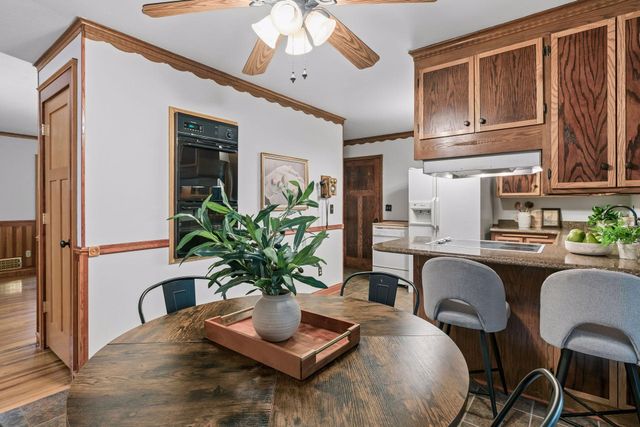 18910 Harrogate Drive, Eden Prairie, MN 55346