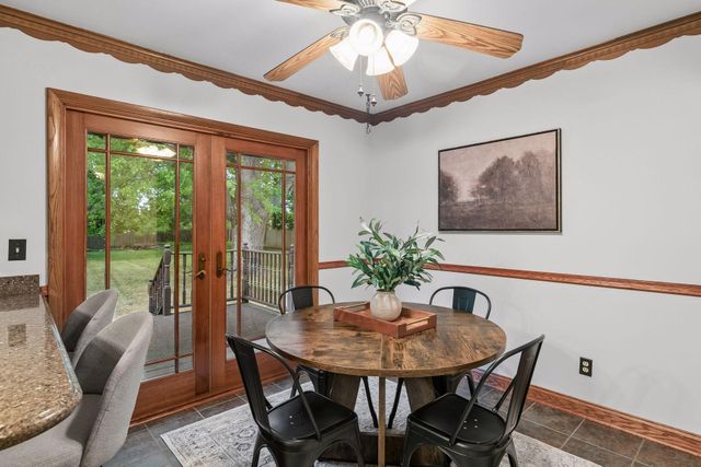 18910 Harrogate Drive, Eden Prairie, MN 55346