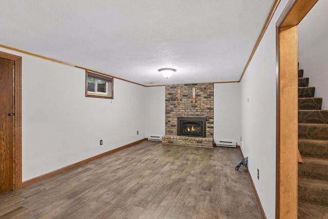 18910 Harrogate Drive, Eden Prairie, MN 55346