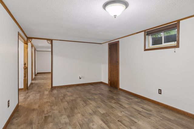 18910 Harrogate Drive, Eden Prairie, MN 55346