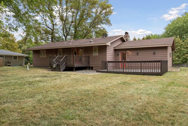 18910 Harrogate Drive, Eden Prairie, MN 55346