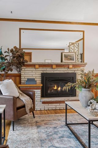 18910 Harrogate Drive, Eden Prairie, MN 55346