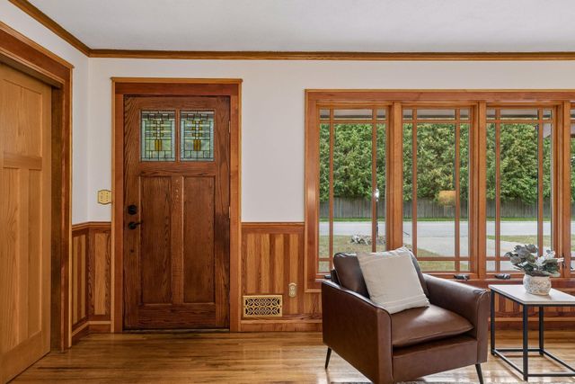18910 Harrogate Drive, Eden Prairie, MN 55346