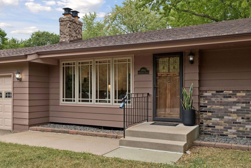 18910 Harrogate Drive, Eden Prairie, MN 55346 — photo 4