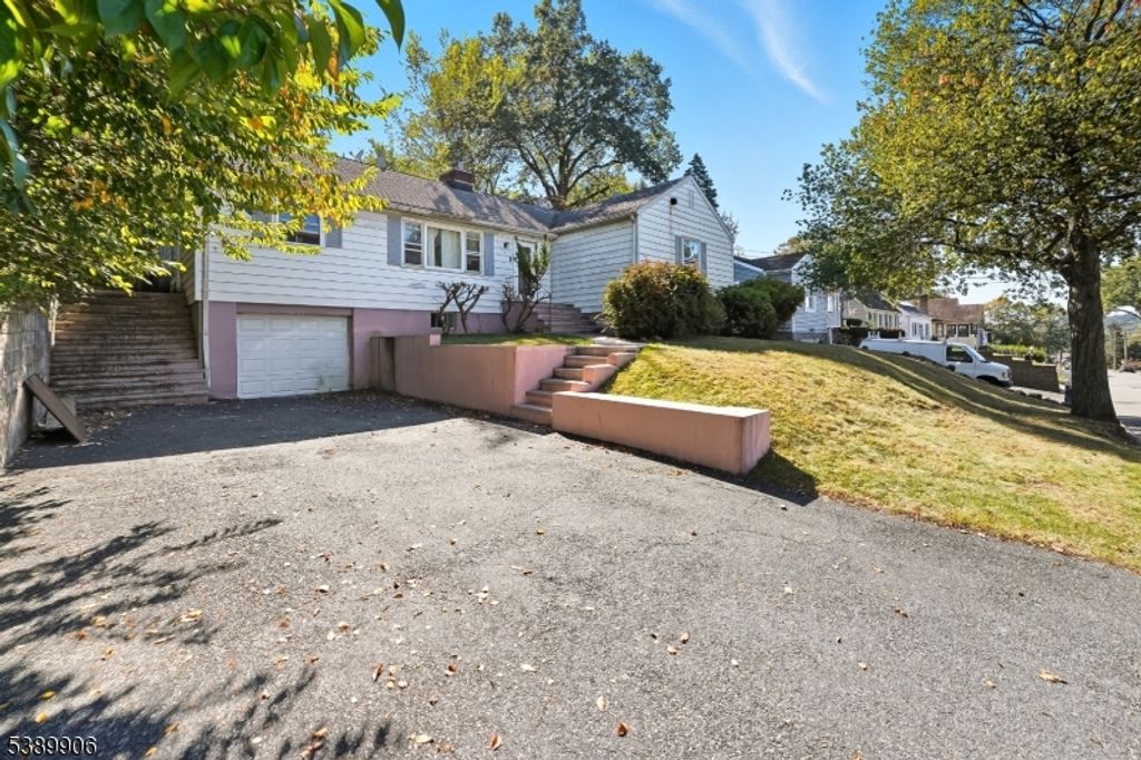 34 Fitzrandolph Rd, West Orange Twp., NJ 07052