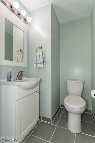 7507 Essex Drive, Mentor, OH 44060