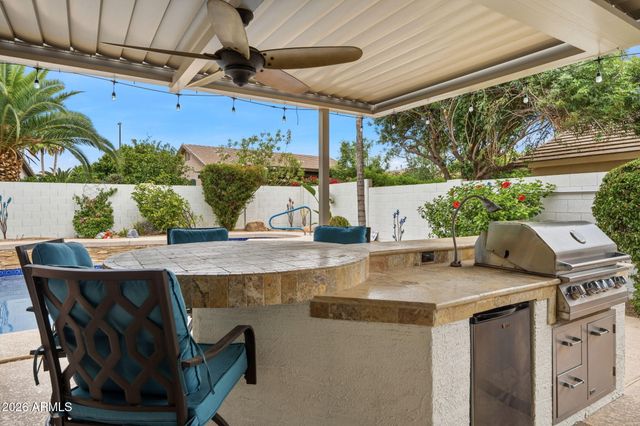 2055 S MARBLE Street, Gilbert, AZ 85295