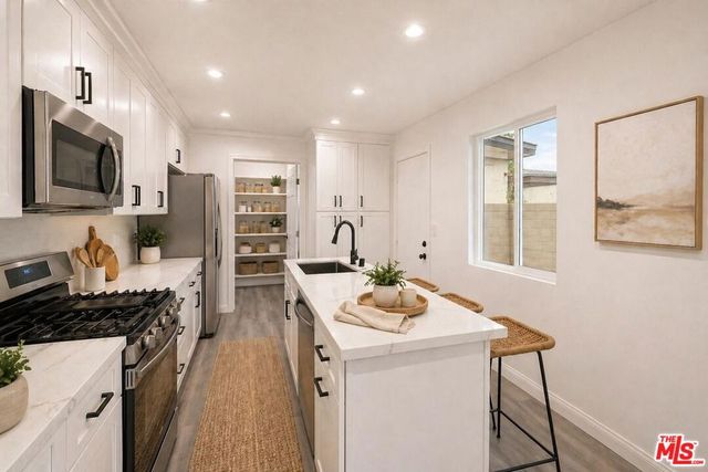 802 N Gunther Street, Santa Ana, CA 92703