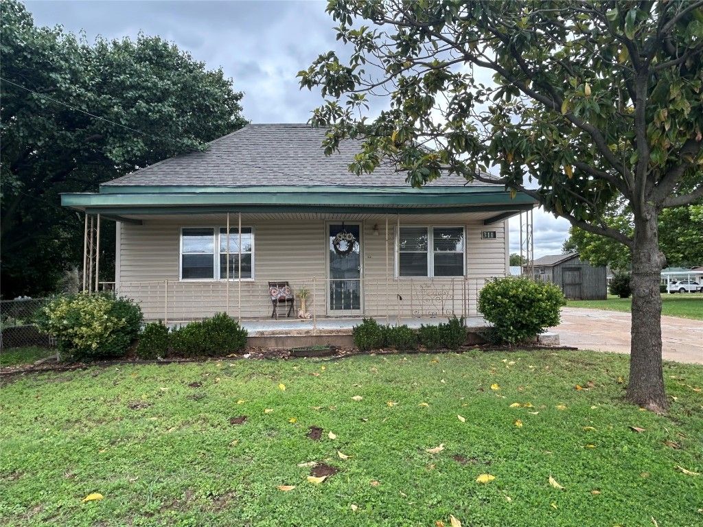 311 S 17th Street, Guthrie, OK 73044
