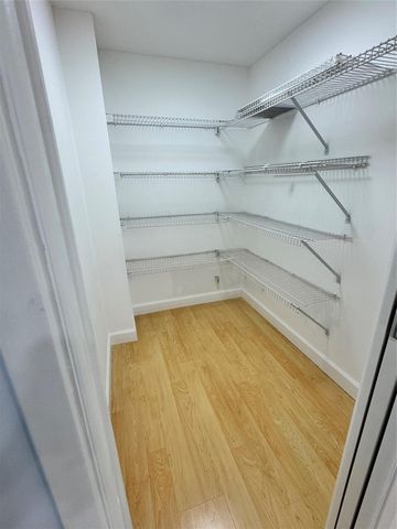 3980 Oaks Clubhouse Drive 405, Pompano Beach, FL 33069